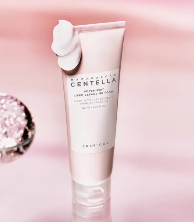 Skin1004 Madagascar Centella Poremizing Deep Cleansing Foam - Image 2